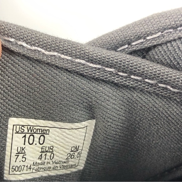 Vans Women’s Low Top Gray Sneakers Size 10 - Picture 10 of 12